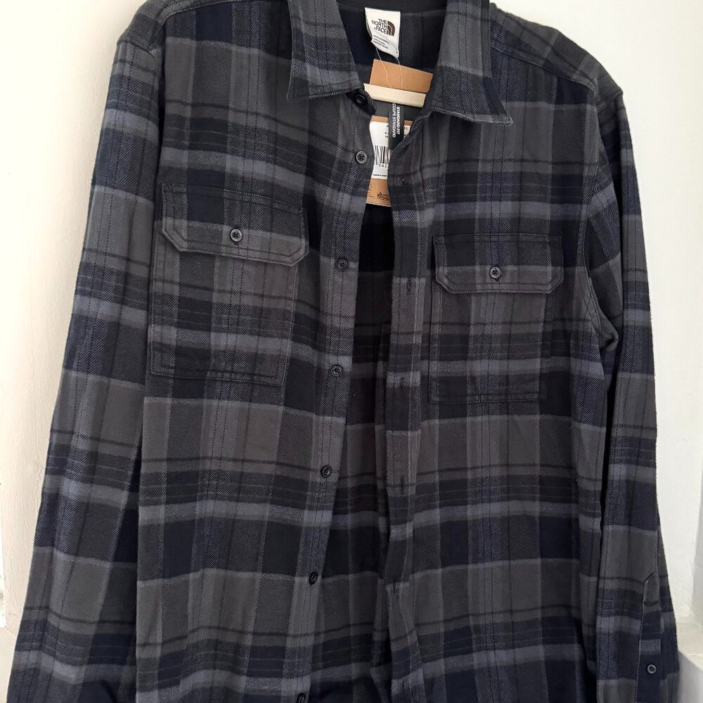 The North Face Mens Arroyo Flannel Shirt, Gray and Black, Size L